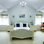 Сasa de vacaciones Estatesmen Lodge, Hillside Farm