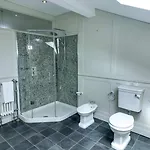 Estatesmen Lodge, Hillside Farm *