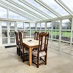 Estatesmen Lodge, Hillside Farm