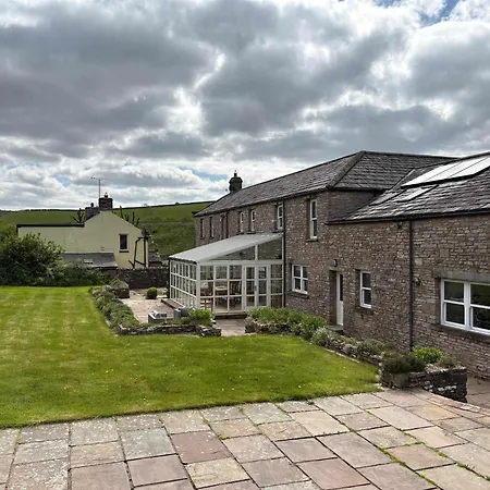 Estatesmen Lodge, Hillside Farm *