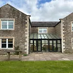 Estatesmen Lodge, Hillside Farm *