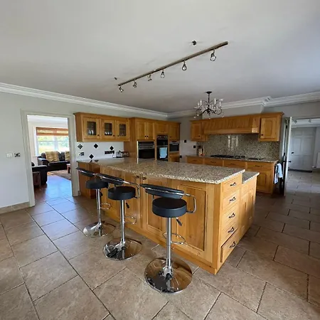 Estatesmen Lodge, Hillside Farm *