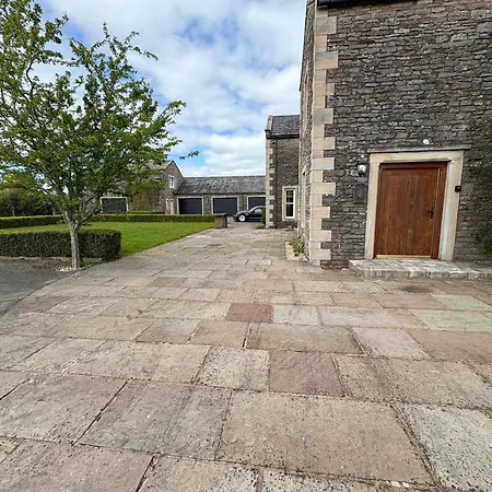 Estatesmen Lodge, Hillside Farm *