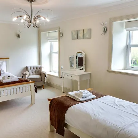Semesterbostad Estatesmen Lodge, Hillside Farm *