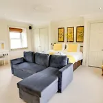 Estatesmen Lodge, Hillside Farm